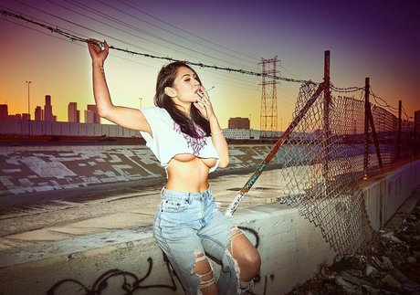 Cassie Steele actrice artistique images