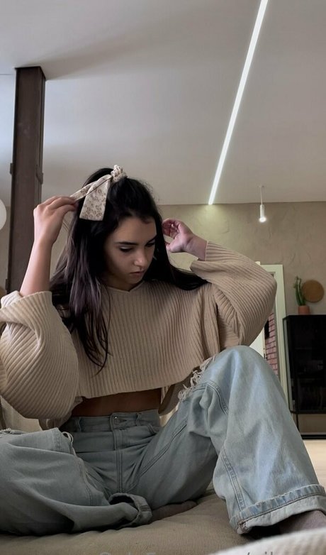 nika la actrice de grande qualité photo