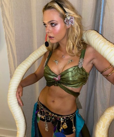 pom-pom girl nue onlyfans nu gratuit galeries