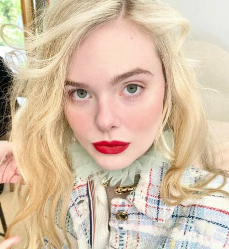 Elle Fanning modèle gratuit collection