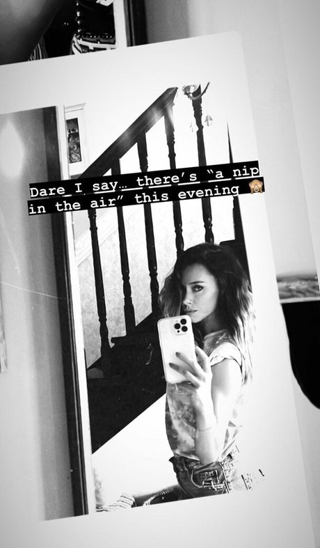 Una Healy actrice sexy archive