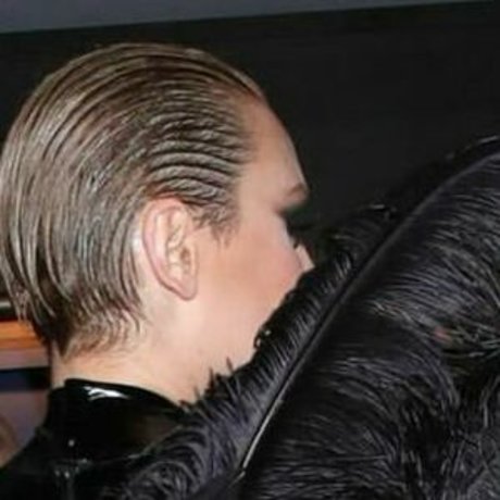 Wallis Day actrice chaude img