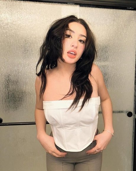 Skyelaynee nus star du porno img