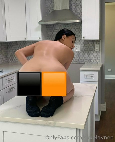 ébène cum onlyfans assez haute qualité archive