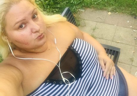 barbiessbbw modèle adulte photo