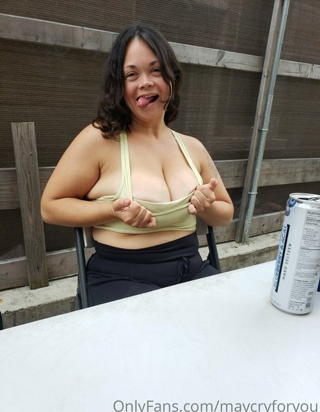 maycryforyou star du porno gratuit images