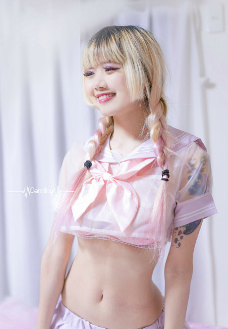 Canniny jolie actrice des photos