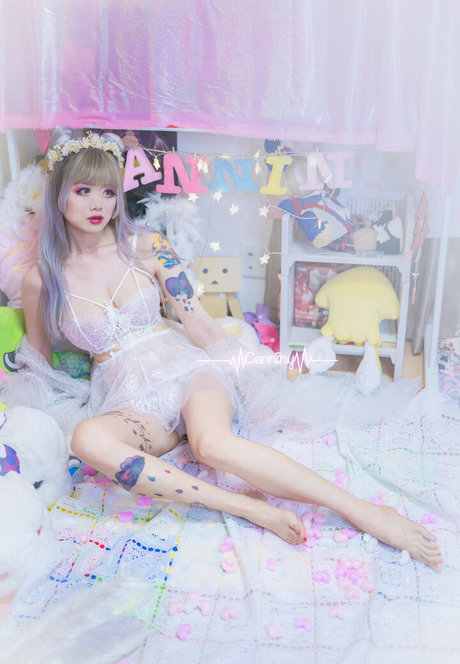 Canniny star du porno gratuite image