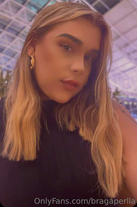 bragaperlla modèle nu photo