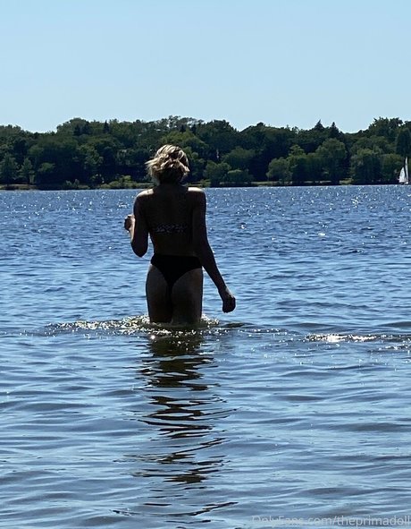 theprimadoll modèle magnifique photo