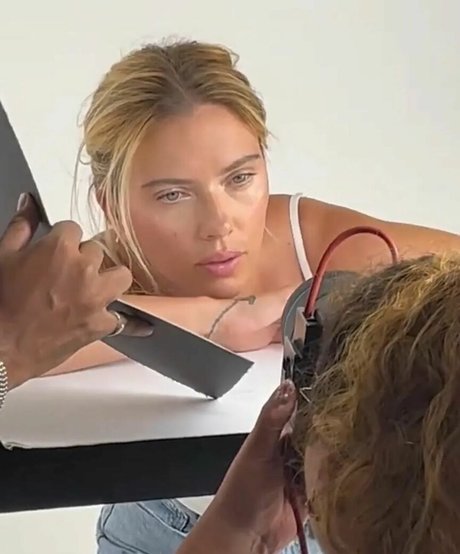 Scarlett Johansson beau modèle photos