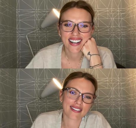 Scarlett Johansson haut modèle collection