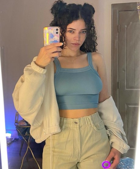 chatte solo uniquementfans pornographique parfait archive