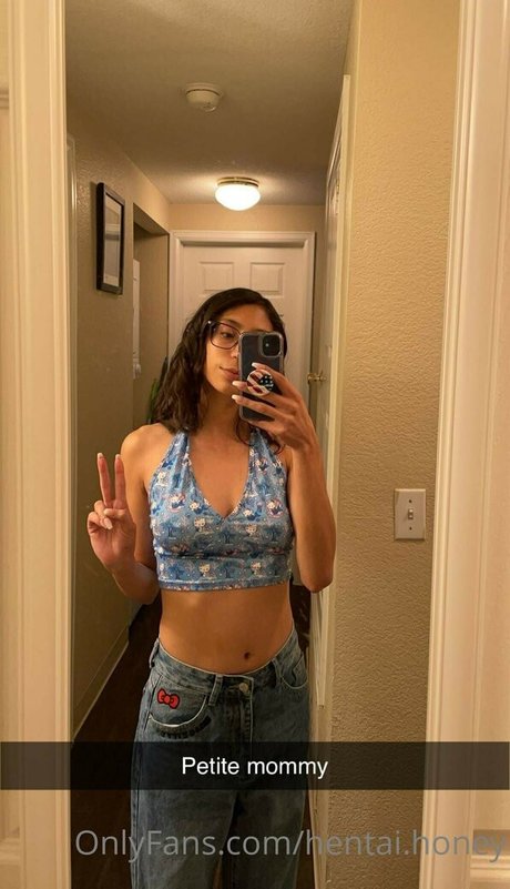 Sona Bella star du porno érotique photos