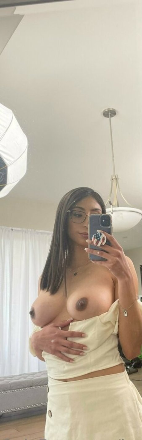 Sona Bella modèle sympa images