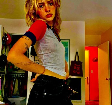 Hadley Nelson modèle archive