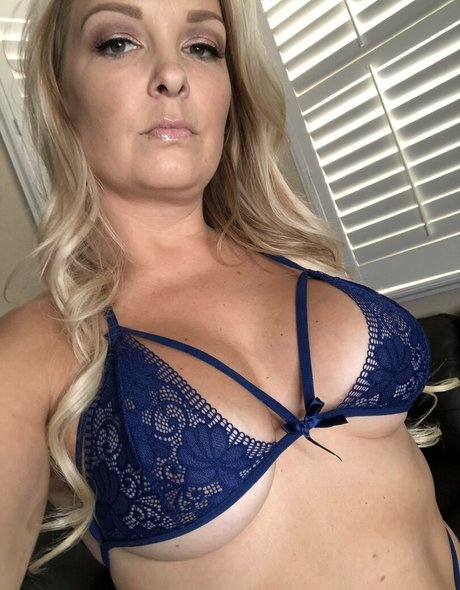 mamelons onlyfans gratuit exclusif archive