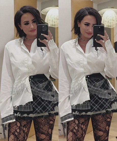 Demi Lovato star du porno galerie