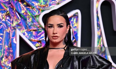 Demi Lovato star du porno gratuit archive