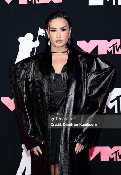 Demi Lovato modèle xxx galerie