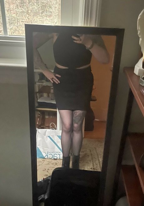 PushingUpRoses actrice xxx img