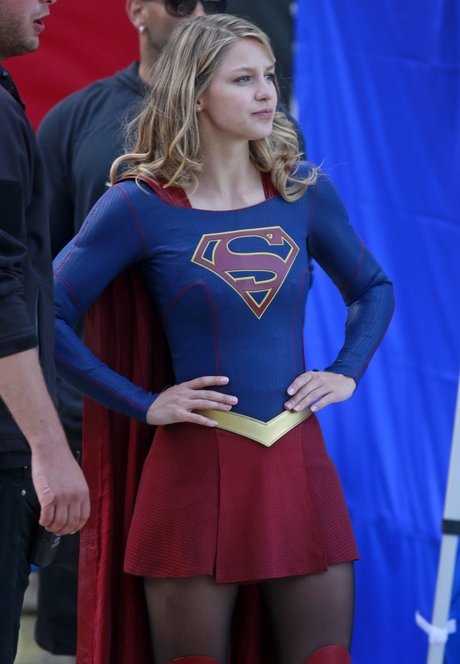 Melissa Benoist haut modèle images