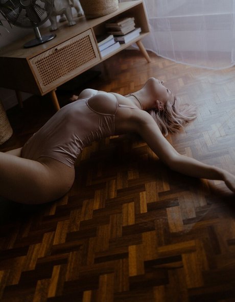 layanadevis modèle meilleur images