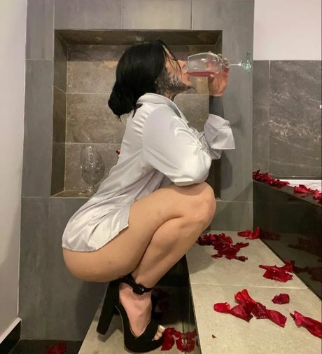 Merce Uhia modèle exclusif photos