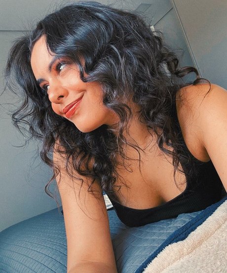 Yasmin Ali Yassine star érotique collection