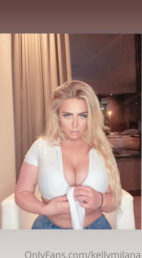 kellymilana modèle nu archive