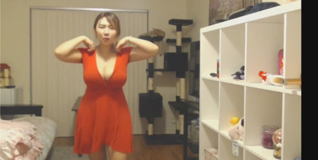 Velvet 7 modèle nu images