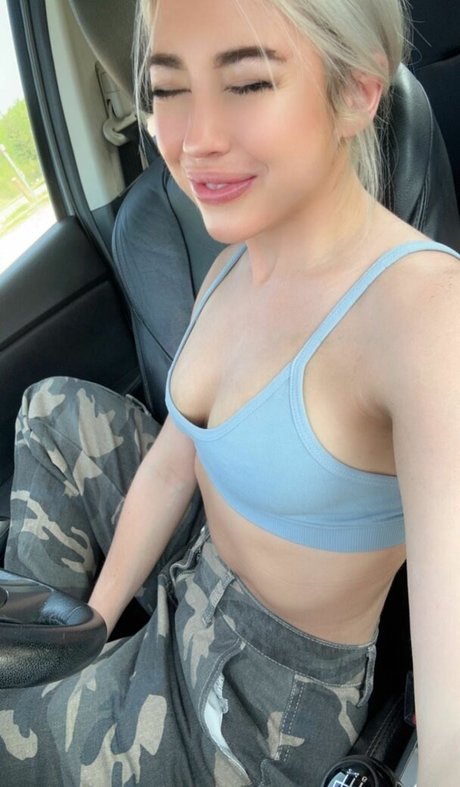 Hailsbee étoile nue archive