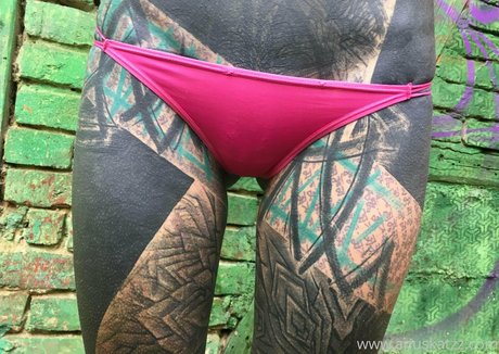 Anuskatzz nus star du porno photos