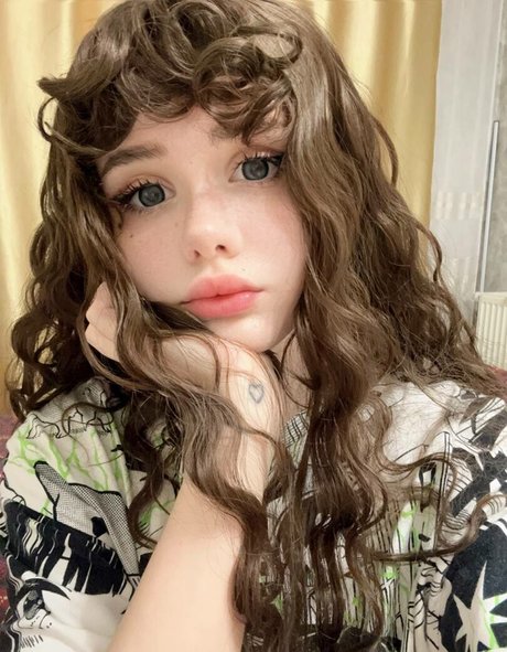 frauleinmilk actrice xxx galeries