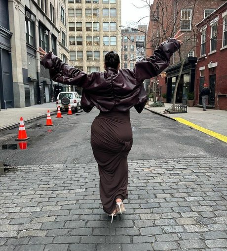 Ashley Graham nus de stars du porno archive