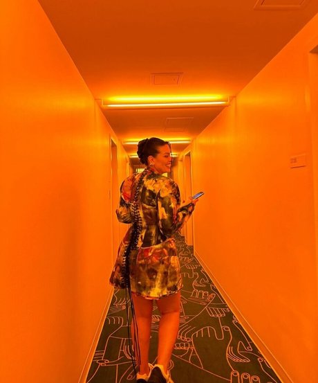 Ashley Graham star du porno adulte photo