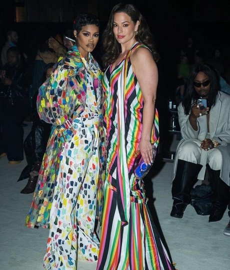 Ashley Graham star du porno xxx archive