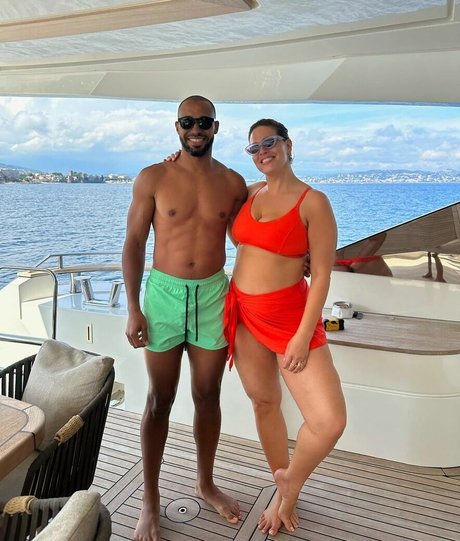 Ashley Graham meilleure star du porno image