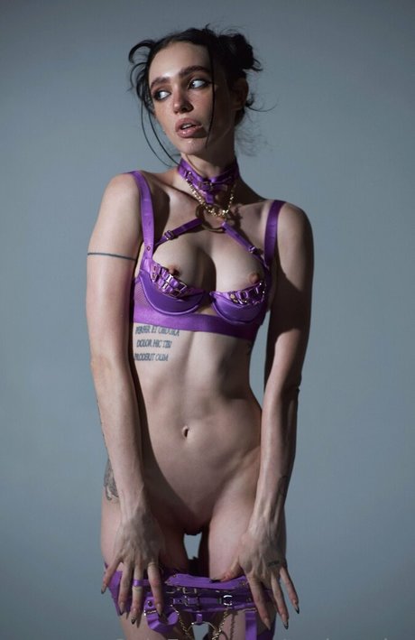 Taylor Zahn star du porno sexy des photos