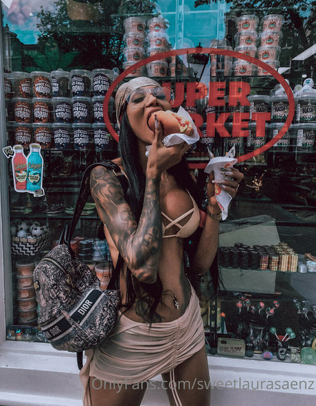 sweetlaurasaenz star du porno sympa img