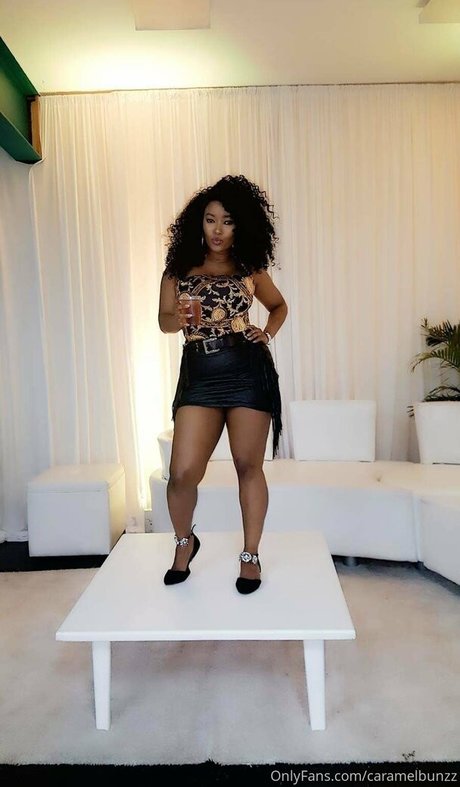 ilovecaramel art star du porno photos