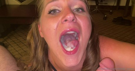 throat poker modèle joli photo