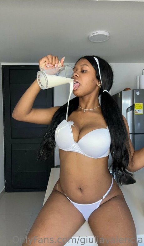 épouse maigre onlyfans très chaud collection