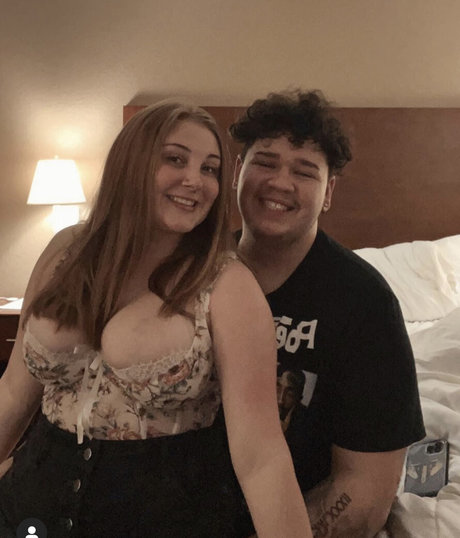 Alyssa Holmes 69 modèle sexy galerie