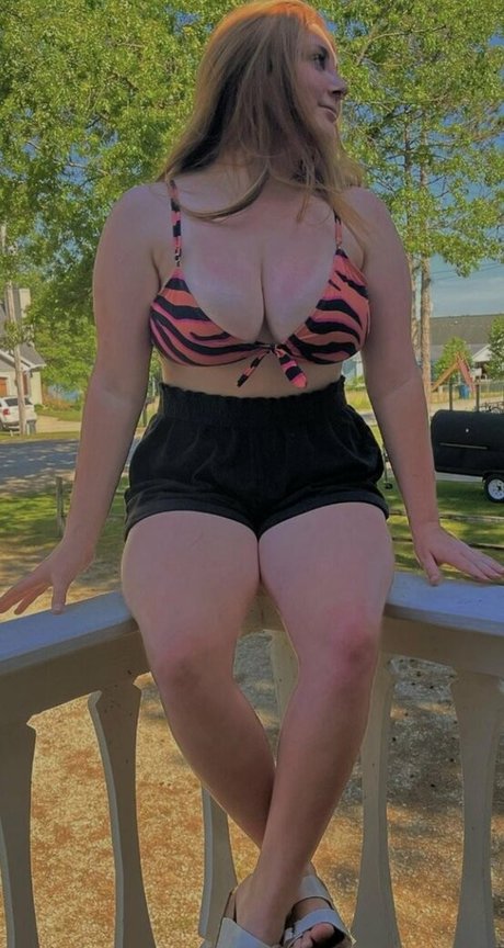 Alyssa Holmes 69 belle actrice archive