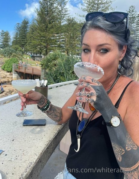 whiterabbitsx nus star du porno des photos