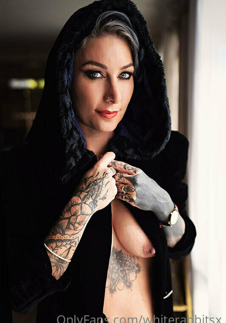 whiterabbitsx joli modèle collection