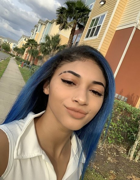 altheaj69free actrice artistique des photos