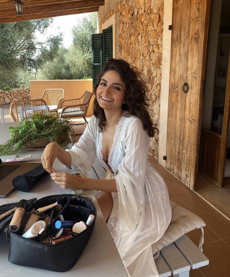 Ischtar Isik sexe de star du porno photos