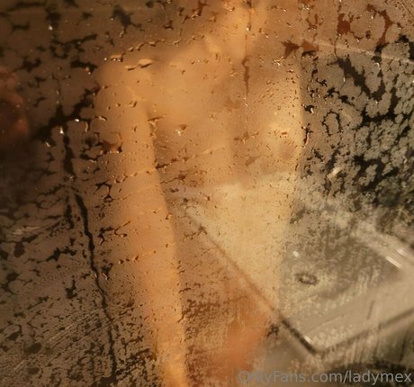 fans de milf gothique uniquement sexy de haute qualité image